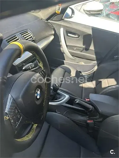 Usado BMW 120 163 CV (119 kW) 2008 Rojo Utilitario