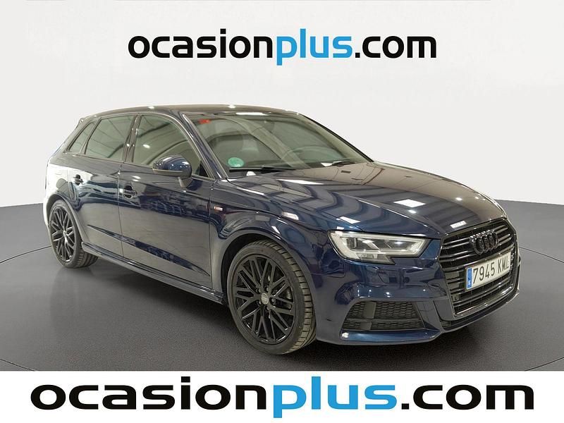 Usado Audi A3 S-Line 150 CV (110 kW) 2018 Azul Berlina