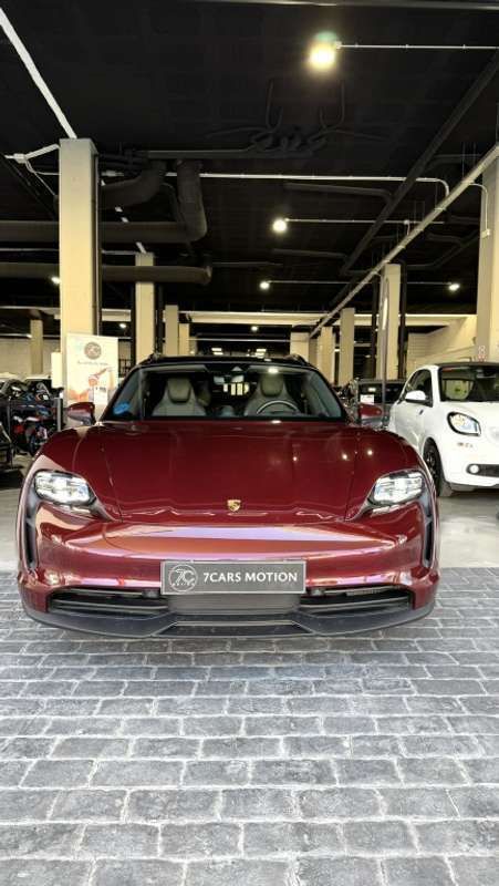 Burdeos Usado 2022 Porsche Taycan Sport Turismo Berlina | 68.900 € (Super precio) - Imagen 1/4