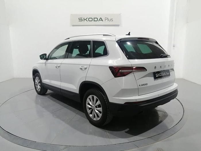 Usado Skoda Karoq Ambition 150 CV (110 kW) 2024 Blanco SUV