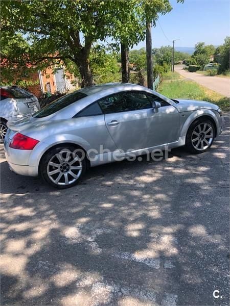 Usado Audi TT 225 CV (165 kW) 2000 Gris / plata Coupe