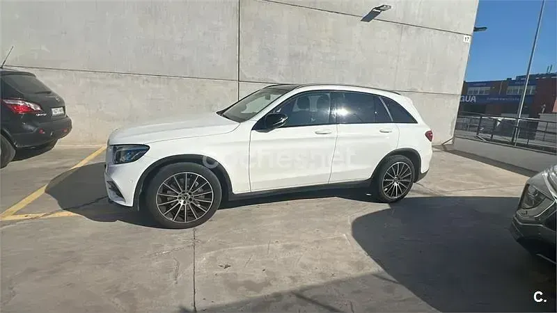 Usado Mercedes GLC220 170 CV (125 kW) 2019 Blanco SUV