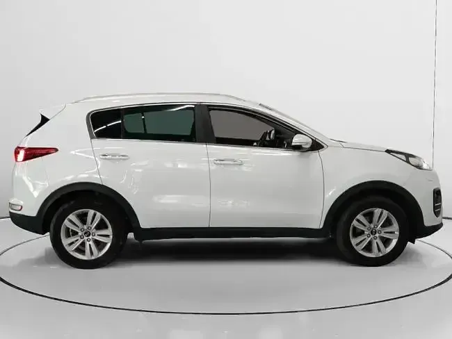 Usado Kia Sportage 132 CV (97 kW) 2018 Blanco SUV