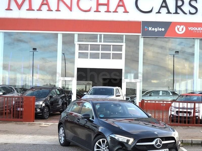 Usado Mercedes A180 116 CV (85 kW) 2020 Negro Berlina