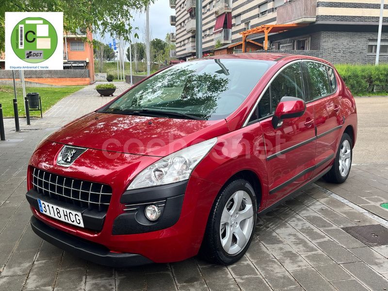 Granate Usado 2011 Peugeot 3008 Premium Berlina | 4990 € (Buen precio) - Imagen 1/4