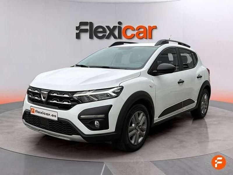 Usado Dacia Sandero Essentiel 91 CV (66 kW) 2021 Blanco Utilitario