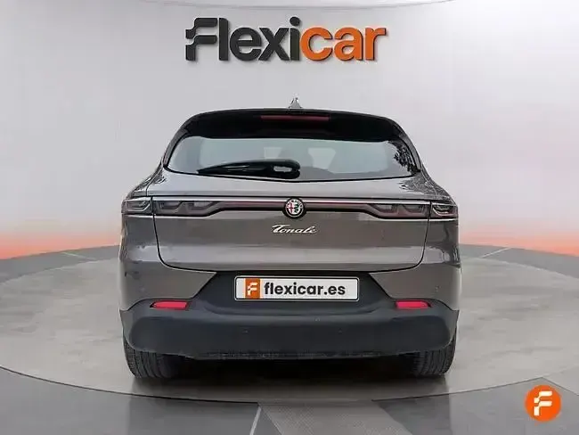 Usado Alfa Romeo Tonale Sprint 160 CV (117 kW) 2023 Gris SUV