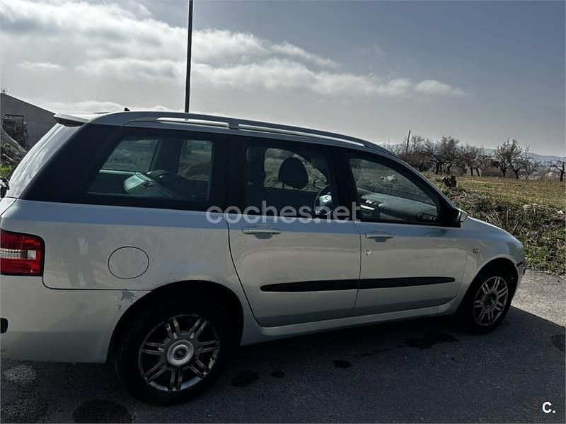 Usado Fiat Stilo Active 115 CV (84 kW) 2003 Gris / plata Berlina