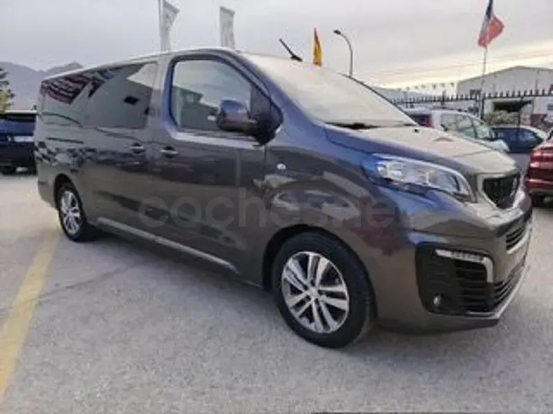 Usado Peugeot Traveller Active 177 CV (130 kW) 2021 Gris / plata Monovolumen