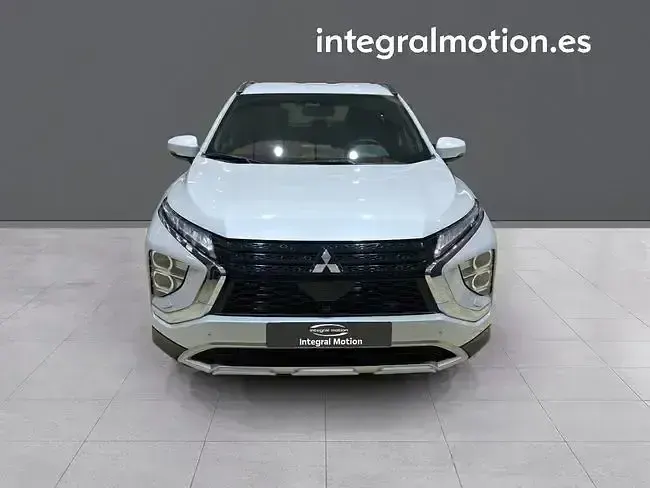 Usado Mitsubishi Eclipse Cross 187 CV (137 kW) 2025 Blanco SUV