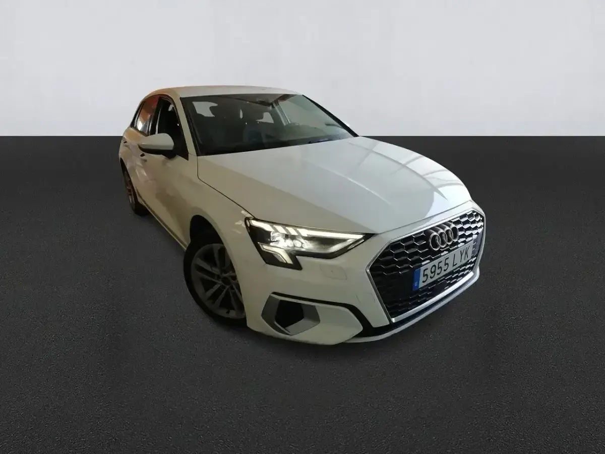 Usado Audi A3 Advanced Plus 116 CV (85 kW) 2022 Blanco Berlina