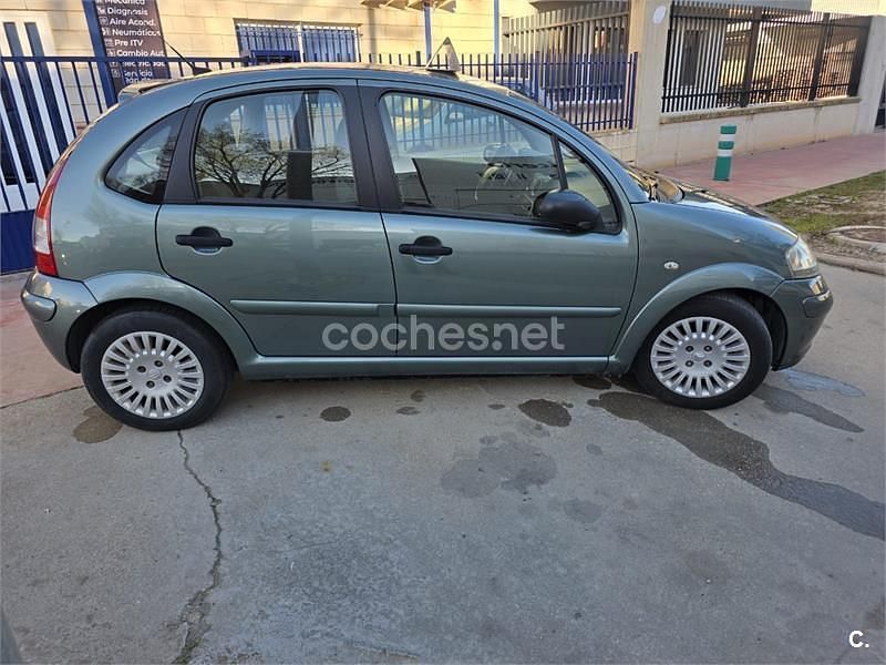 Usado Citroën C3 70 CV (51 kW) 2007 Verde Berlina