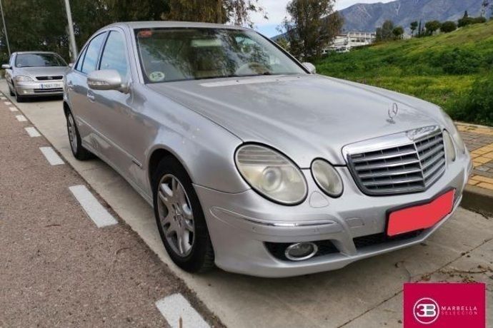 Usado 2008 Mercedes E200 Elegance Berlina | 5999 € - Imagen 1/4