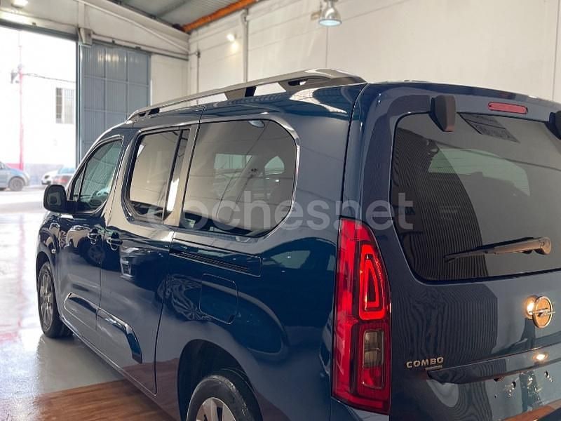 Usado Opel Combo Life Elegance 131 CV (96 kW) 2020 Azul Monovolumen