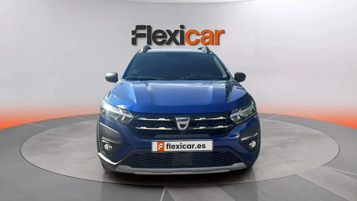 Usado Dacia Sandero Comfort 101 CV (74 kW) 2021 Azul Berlina