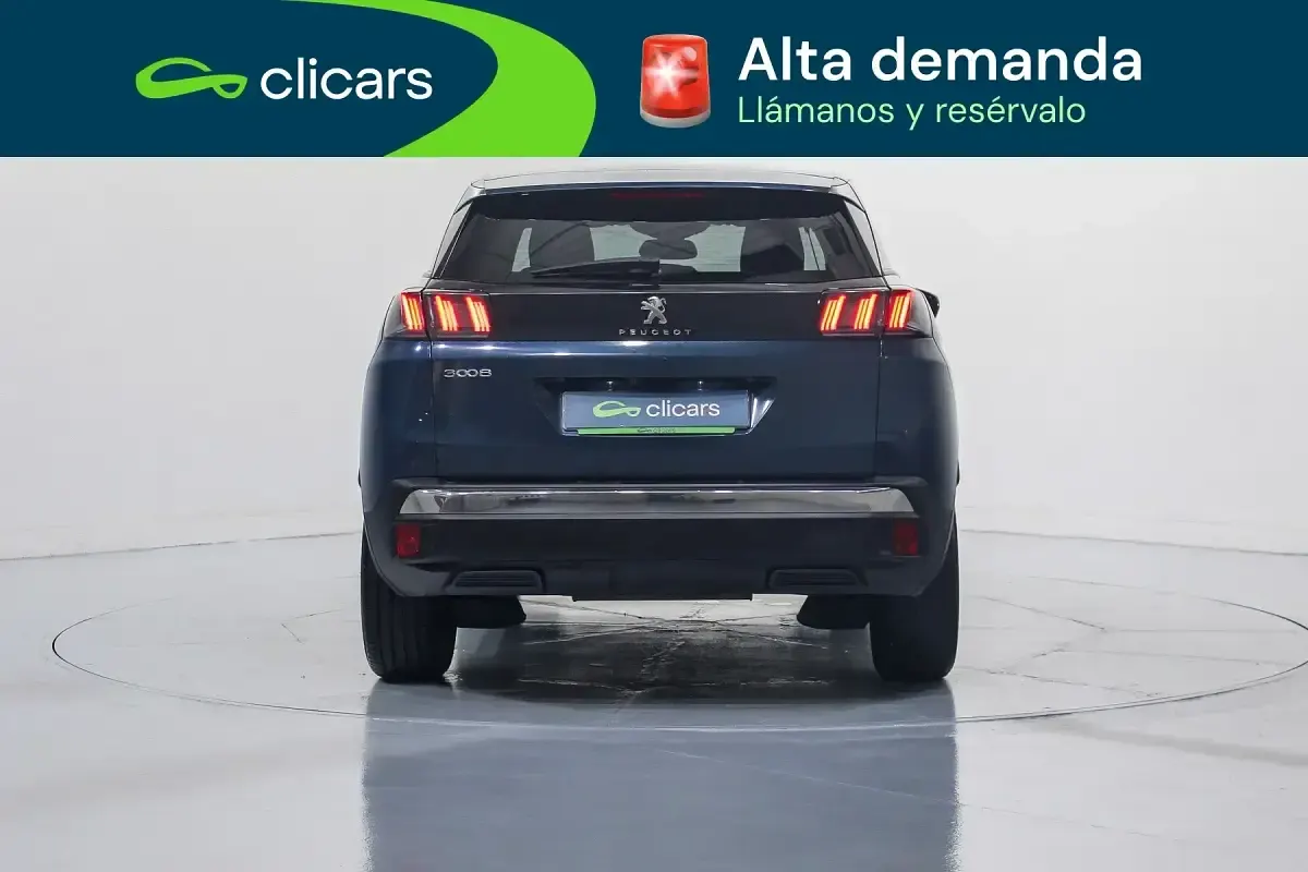 Usado Peugeot 3008 Allure 130 CV (95 kW) 2024 Azul SUV
