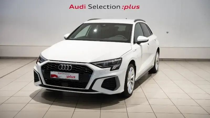 Blanco Usado 2024 Audi A3 Sportback e-tron S-Line Utilitario | 39.990 € - Imagen 1/4