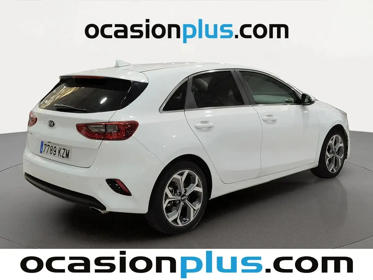 Usado Kia Ceed 120 CV (88 kW) 2019 Blanco Utilitario