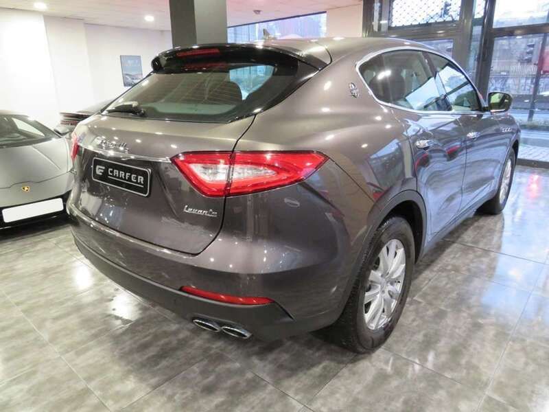 Usado Maserati Levante 275 CV (202 kW) 2018 Gris SUV