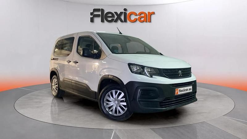 Usado Peugeot Rifter Allure 101 CV (74 kW) 2021 Blanco Monovolumen
