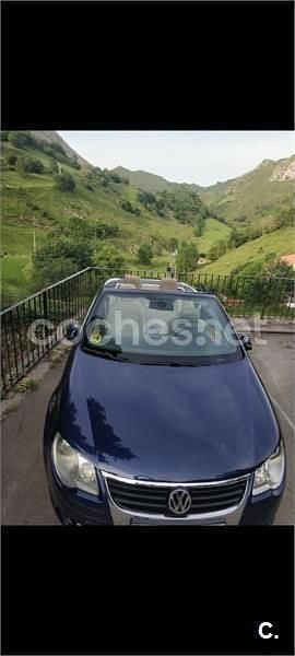 Usado VW Eos 140 CV (102 kW) 2006 Azul Descapotable