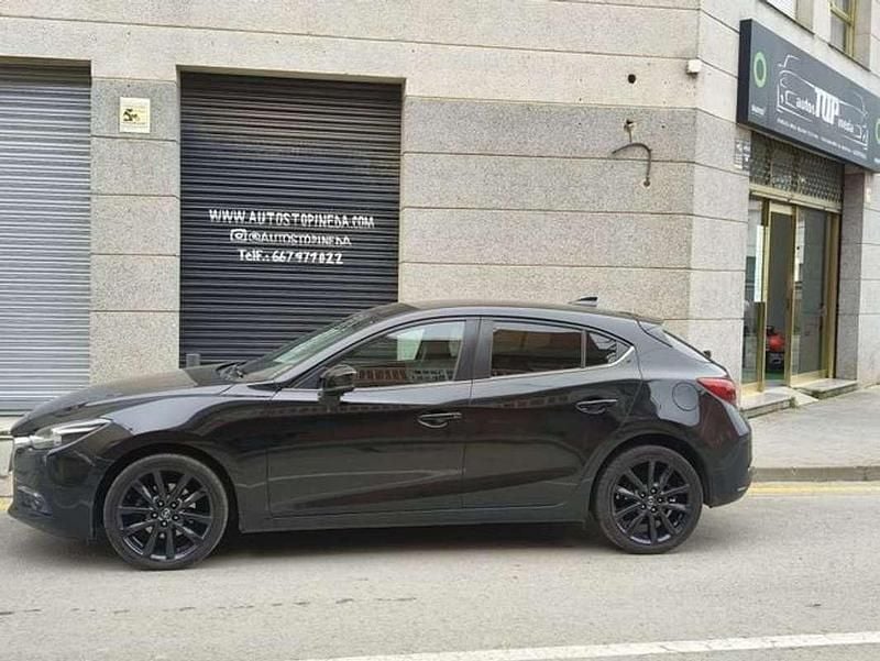 Usado Mazda 3 122 CV (89 kW) 2018 Gris Utilitario