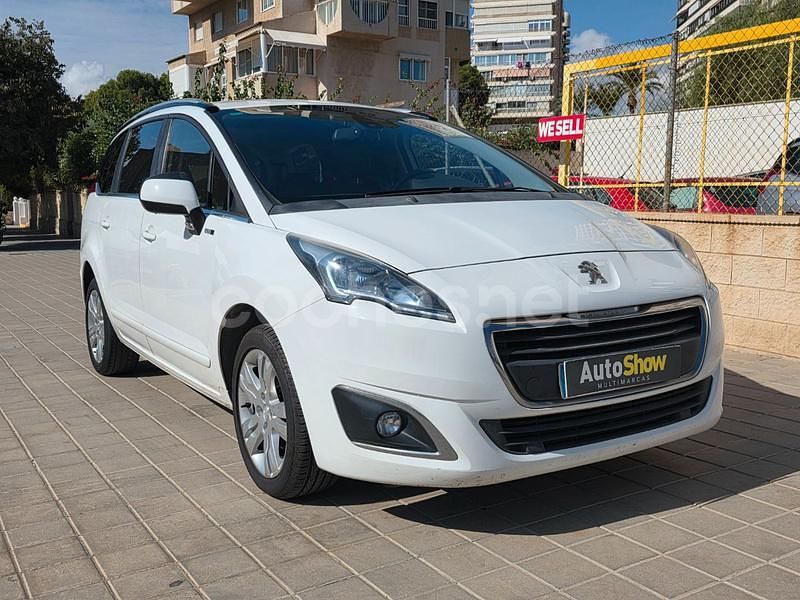 Blanco Usado 2016 Peugeot 5008 Style Monovolumen | 6990 € (Buen precio) - Imagen 1/4