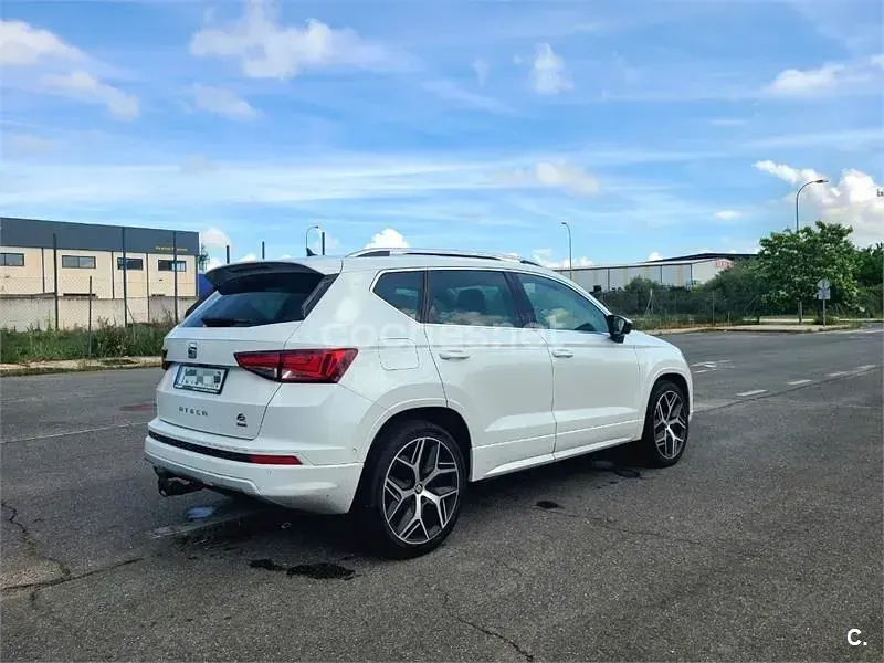 Usado Seat Ateca FR 190 CV (139 kW) 2018 Blanco SUV