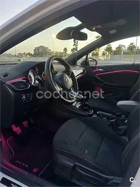 Usado Opel Astra Dynamic 110 CV (80 kW) 2018 Blanco Berlina