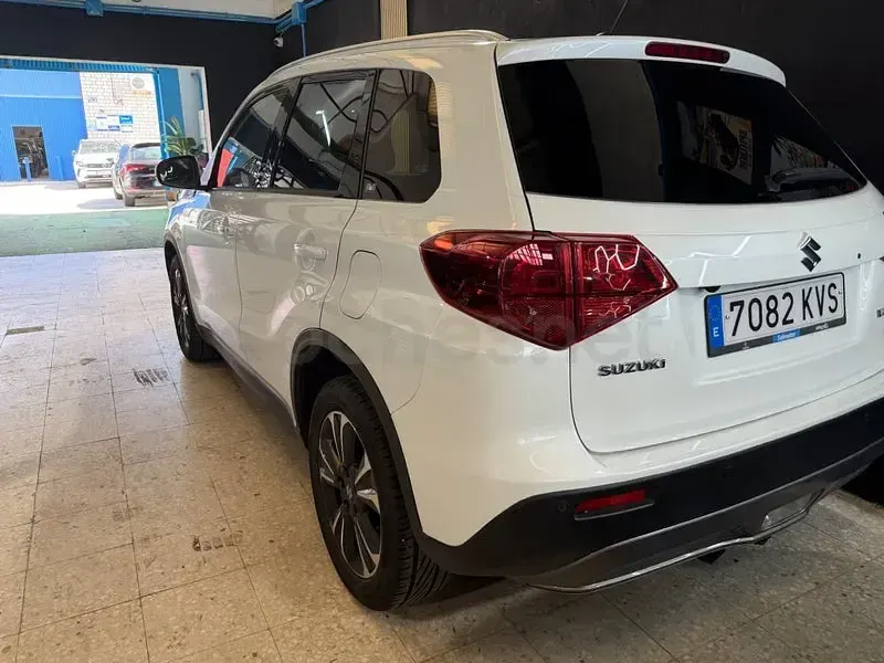 Usado Suzuki Vitara GLX 140 CV (102 kW) 2019 Blanco SUV