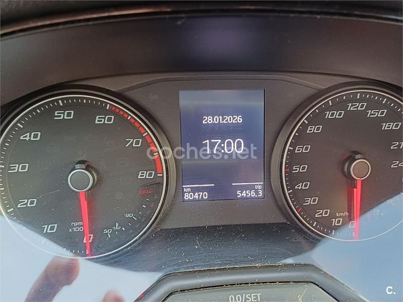 Usado Seat Ibiza Reference 95 CV (69 kW) 2018 Blanco Berlina