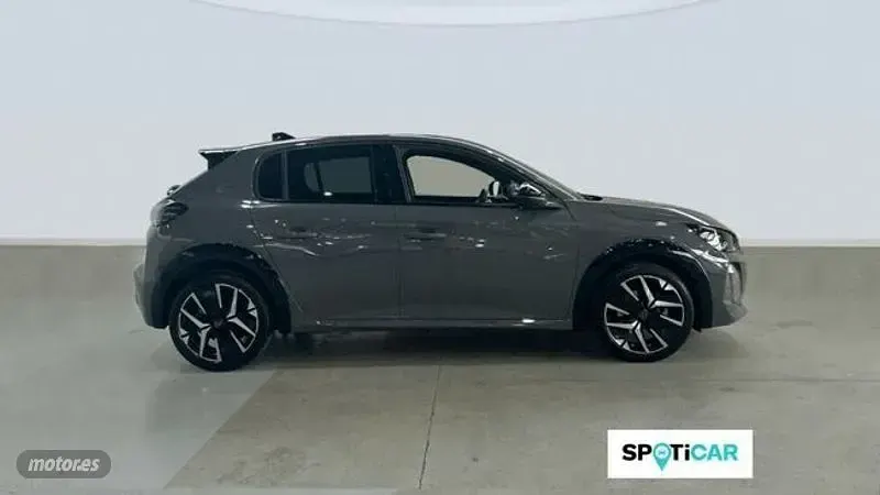 Usado Peugeot 208 GT 136 CV (100 kW) 2024 Gris Utilitario