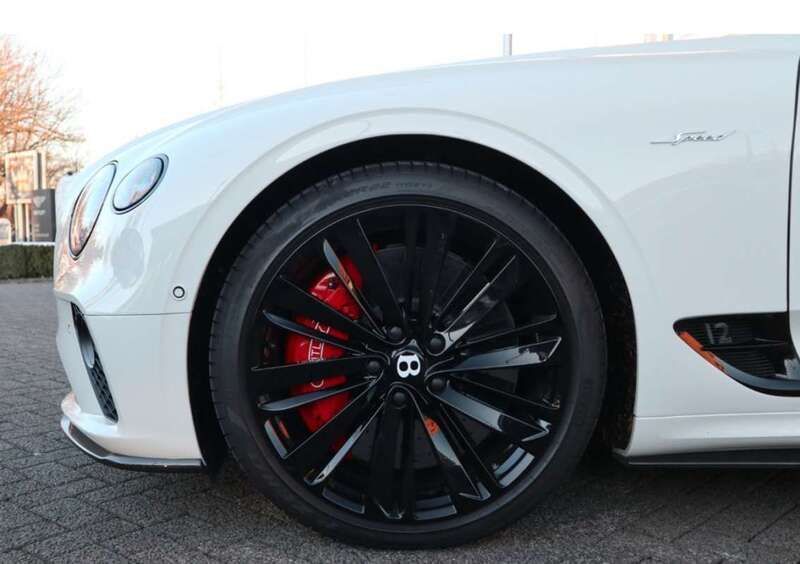Blanco Usado 2023 Bentley Continental Berlina | 308.000 € - Imagen 1/4