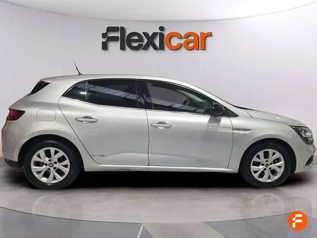 Usado Renault Mégane LIMITED 140 CV (102 kW) 2020 Gris Utilitario
