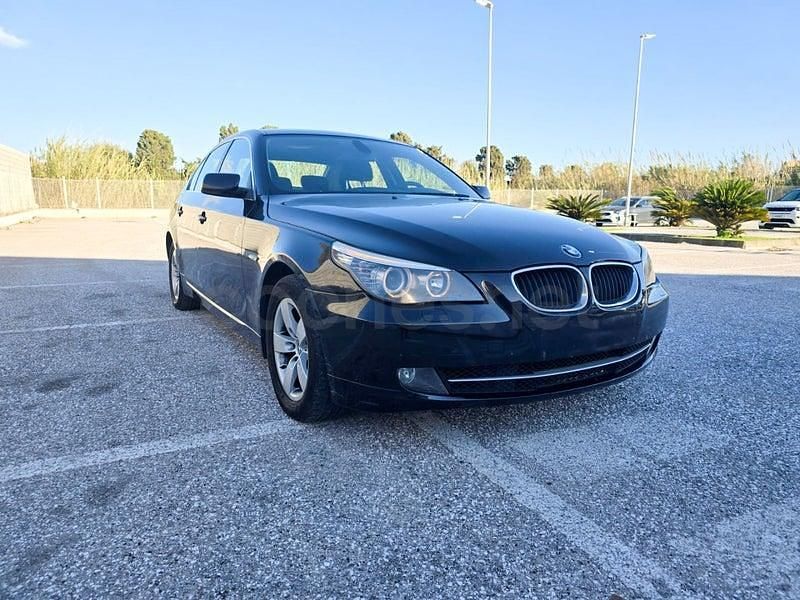 Usado BMW 520 177 CV (130 kW) 2007 Negro Berlina