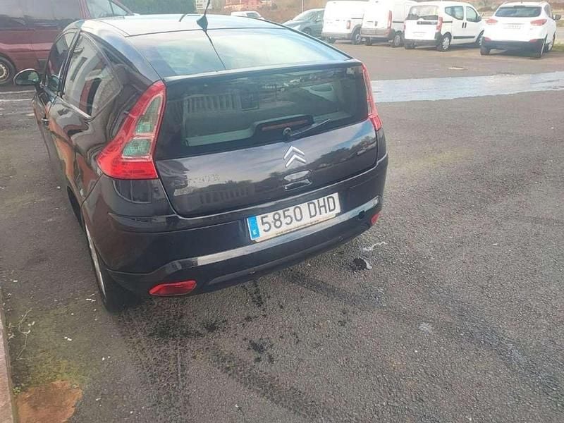 Usado Citroën C4 109 CV (80 kW) 2006 Negro Coupe