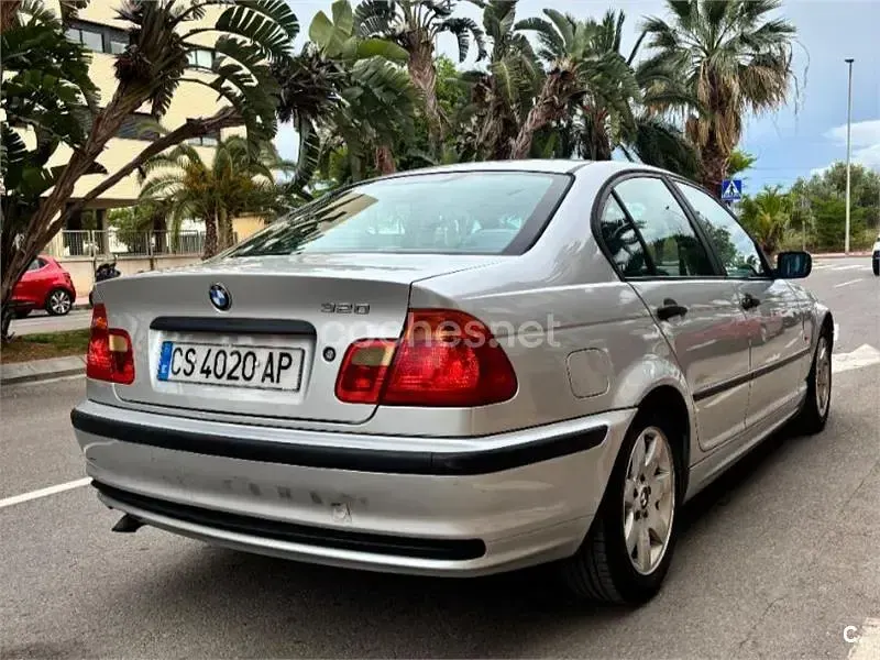 Usado BMW 320 136 CV (100 kW) 1998 Gris / plata Berlina