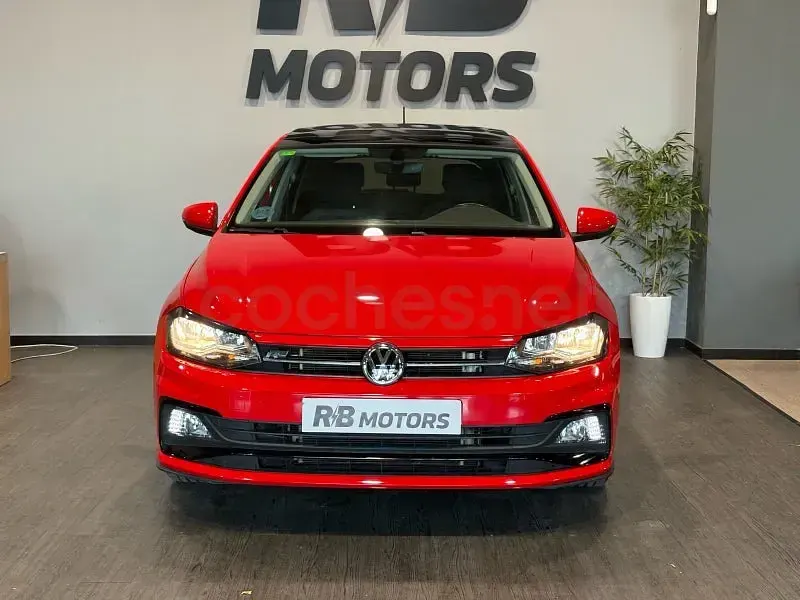 Usado VW Polo R-line 115 CV (84 kW) 2020 Rojo Utilitario