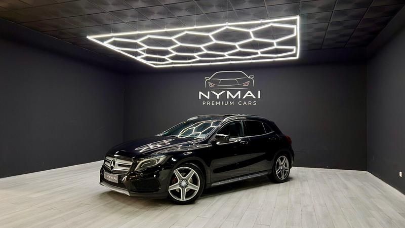 Usado Mercedes GLA220 AMG line 170 CV (125 kW) 2015 Negro SUV