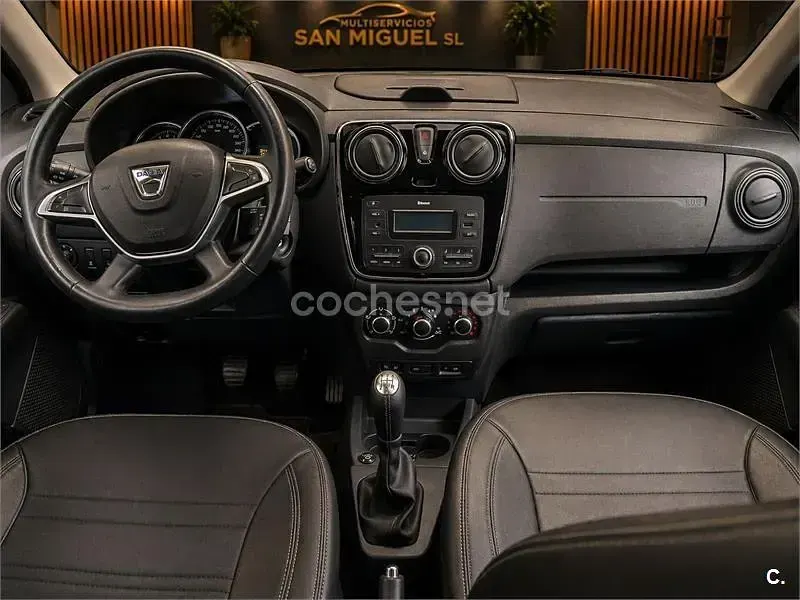 Usado Dacia Lodgy Comfort 102 CV (75 kW) 2019 Negro Monovolumen