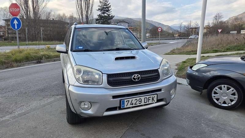 Usado Toyota RAV4 Sol 116 CV (85 kW) 2005 Plateado SUV