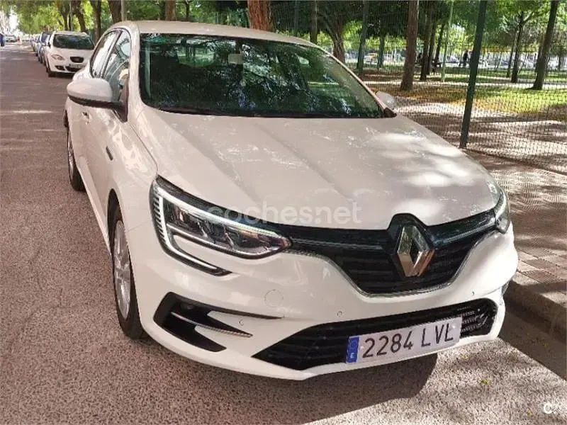 Usado Renault Mégane II Business 115 CV (84 kW) 2021 Blanco Berlina