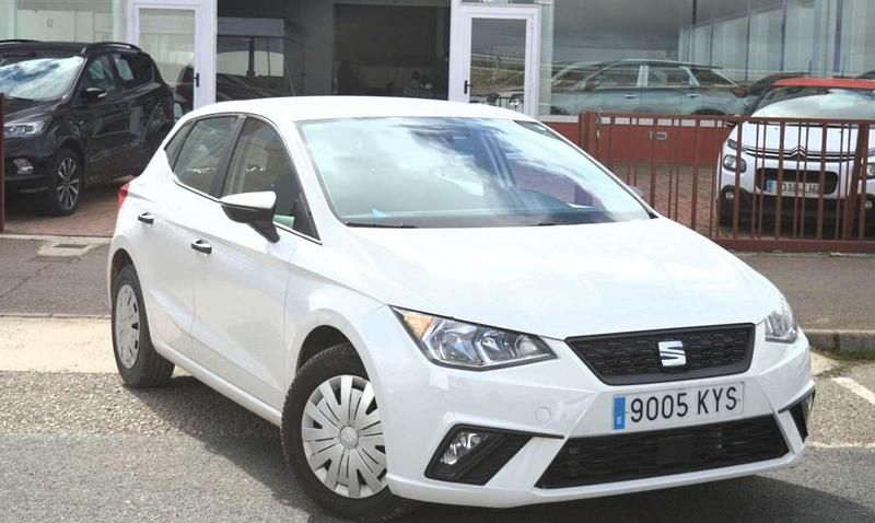 Używany Seat Ibiza Reference 80 KM (58 kW) 2019 Biały Hatchback