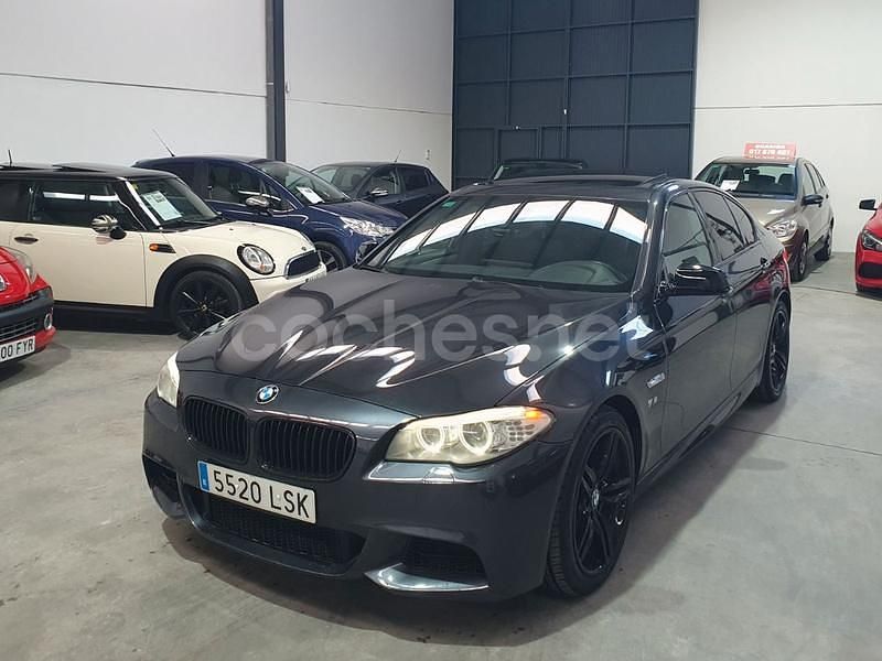 Gris / plata Usado 2013 BMW M550 Berlina | 27.499 € - Imagen 1/4