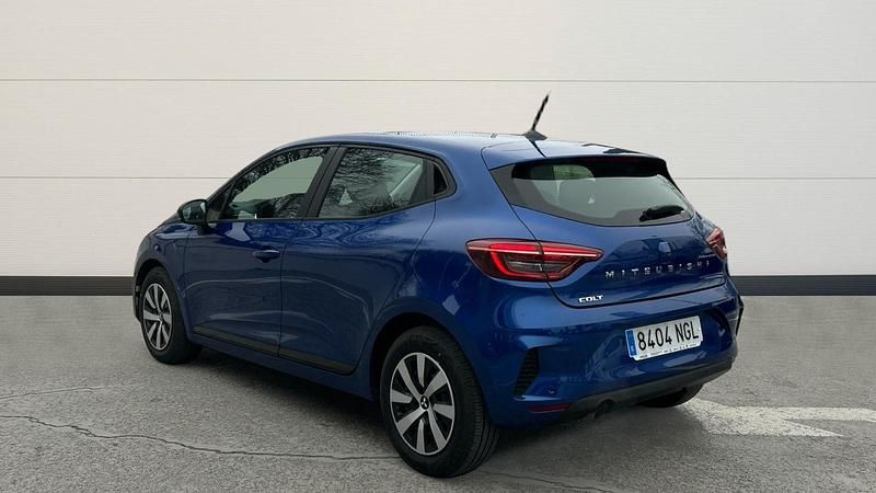 Usado Mitsubishi Colt Motion 100 CV (73 kW) 2025 Azul Berlina
