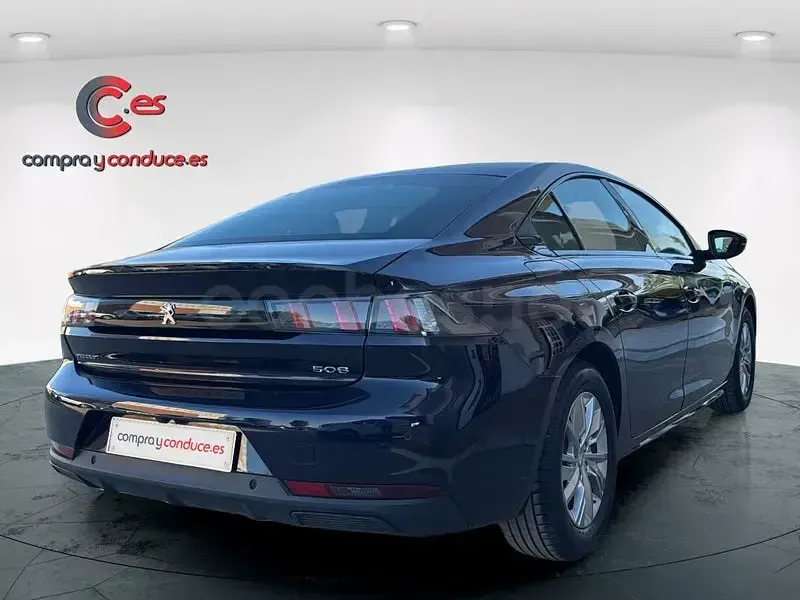 Usado Peugeot 508 Allure 131 CV (96 kW) 2022 Gris / plata Berlina