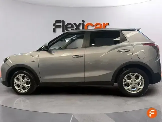 Usado SsangYong Tivoli 163 CV (119 kW) 2024 Gris SUV