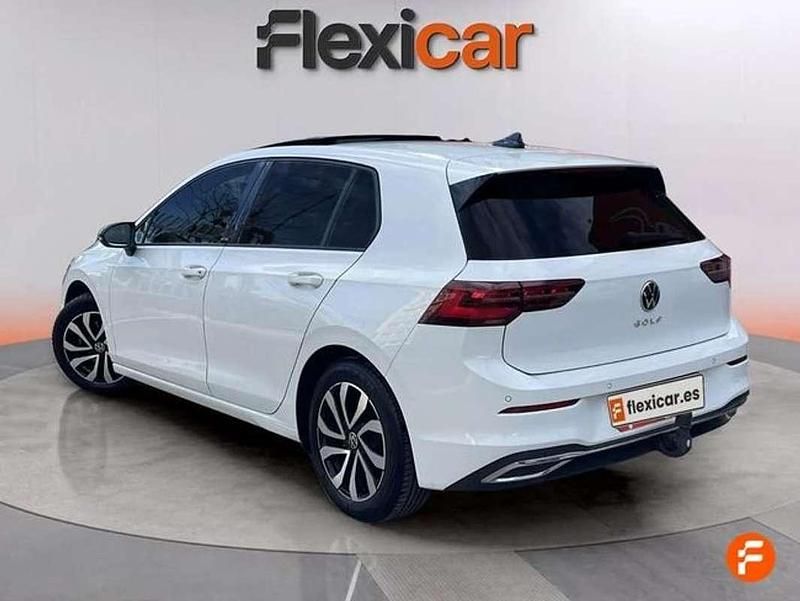 Usado VW Golf VIII Life 150 CV (110 kW) 2022 Blanco Utilitario