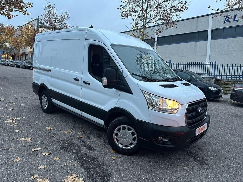 Usado Ford Transit 130 CV (95 kW) 2022 Blanco Berlina