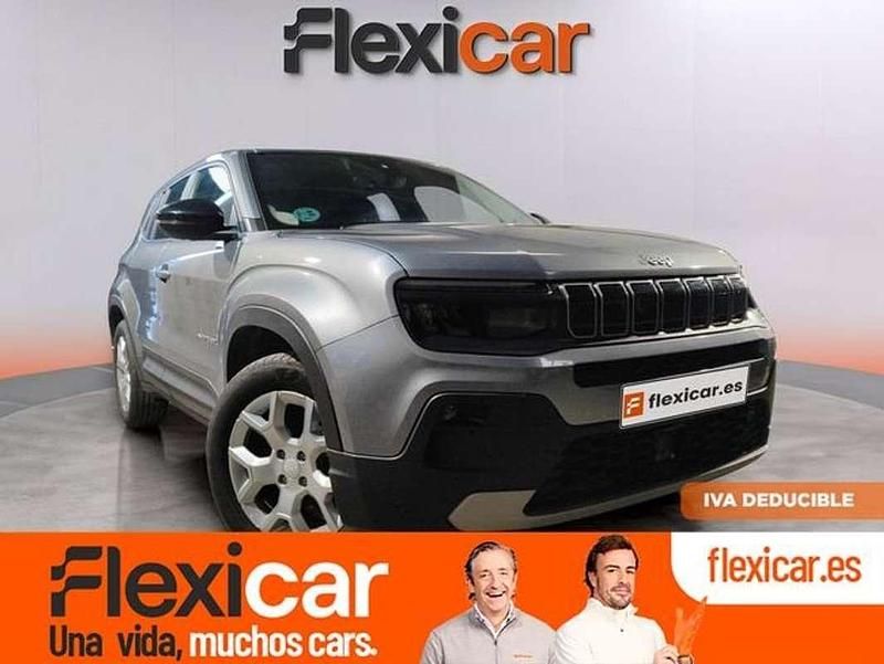 Gris Usado 2025 Jeep Avenger Altitude SUV | 19.990 € (Precio justo) - Imagen 1/4